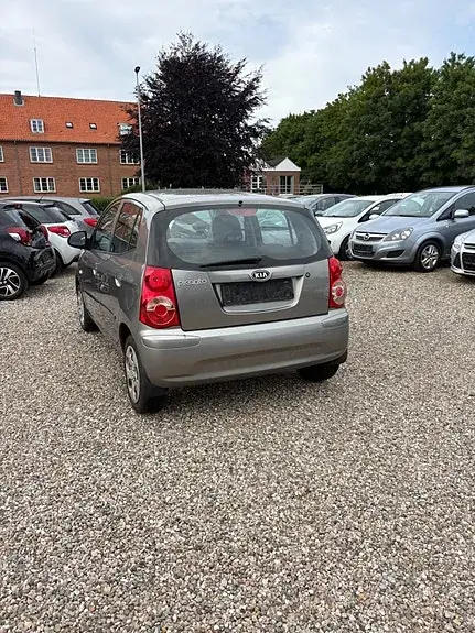 Kia Picanto 2008 photo 4