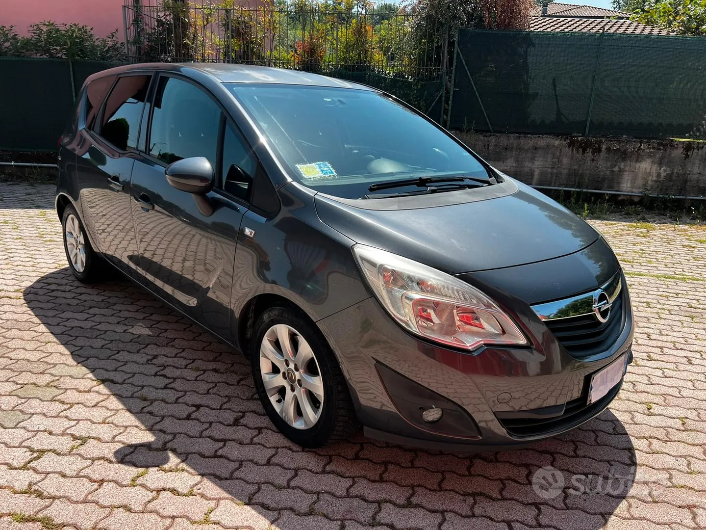 Opel Meriva 2012 photo 2