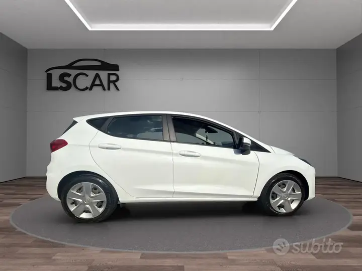 Ford Fiesta 2018 photo 2