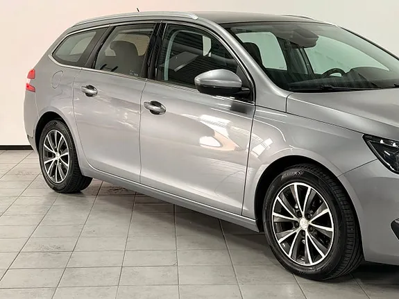 Peugeot 308 2015 photo 2