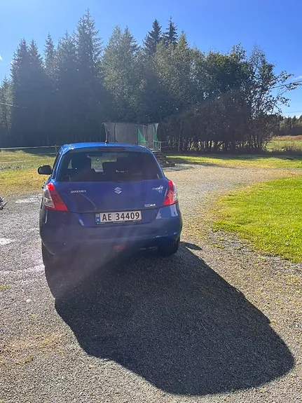 Suzuki Swift 2012 photo 3