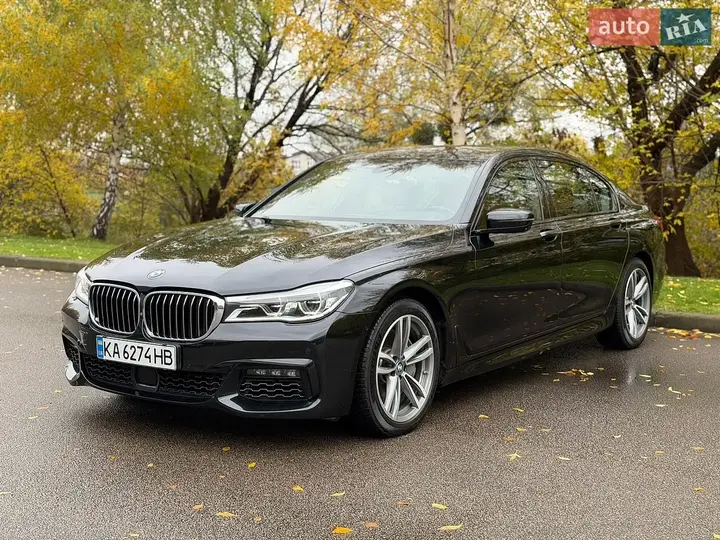 BMW 7 Series 2017 photo 2
