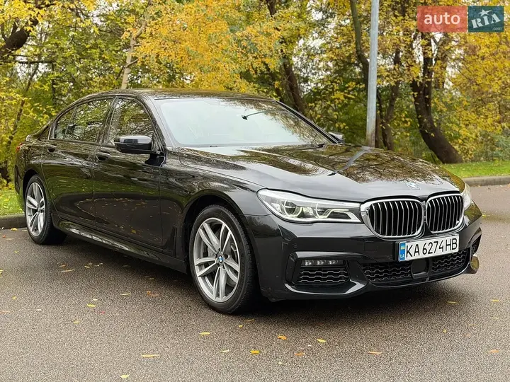 BMW 7 Series 2017 photo 4