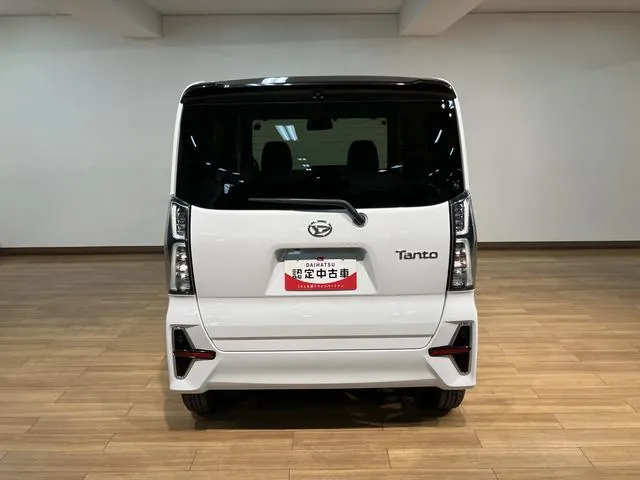 Daihatsu Tanto Custom X 2022 photo 4