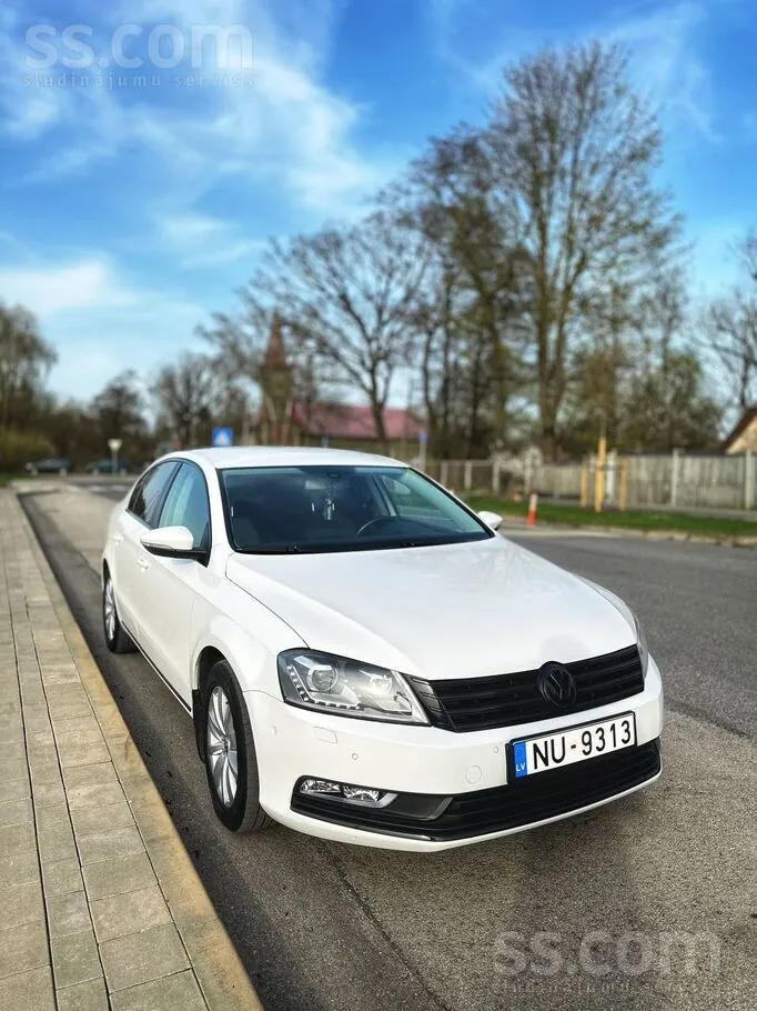 Volkswagen Passat 2012 photo 4