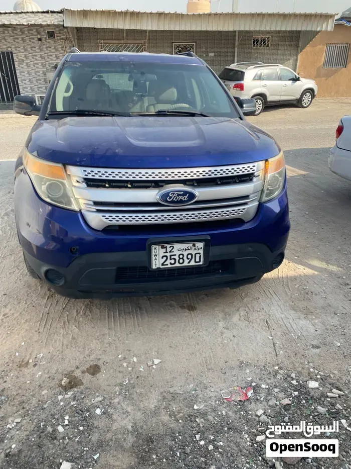 Ford Explorer 2013 photo 2