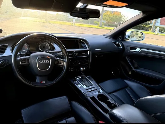 Audi S5 2011 photo 5