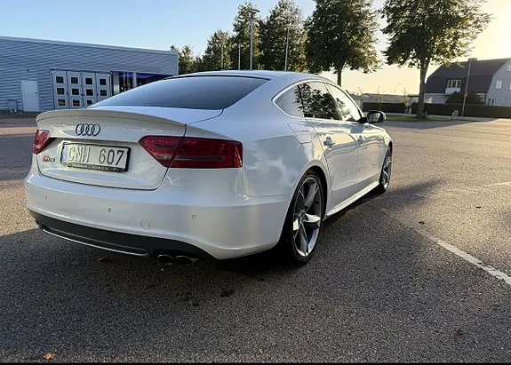 Audi S5 2011 photo 3