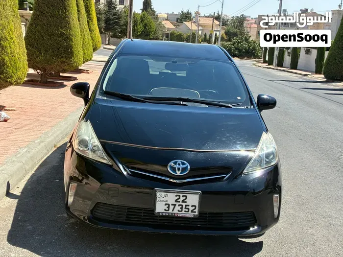 Toyota Prius 2012 photo 2
