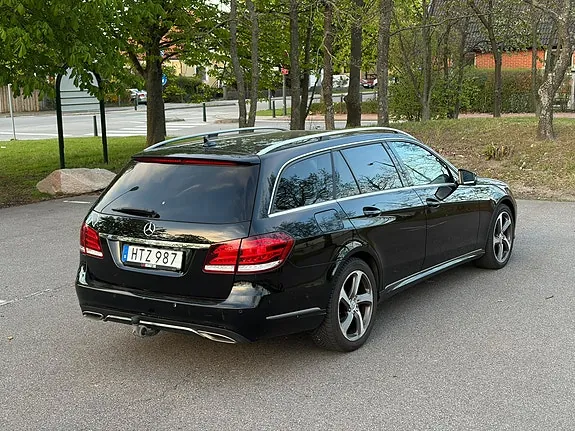 Mercedes-Benz E220 2016 photo 4