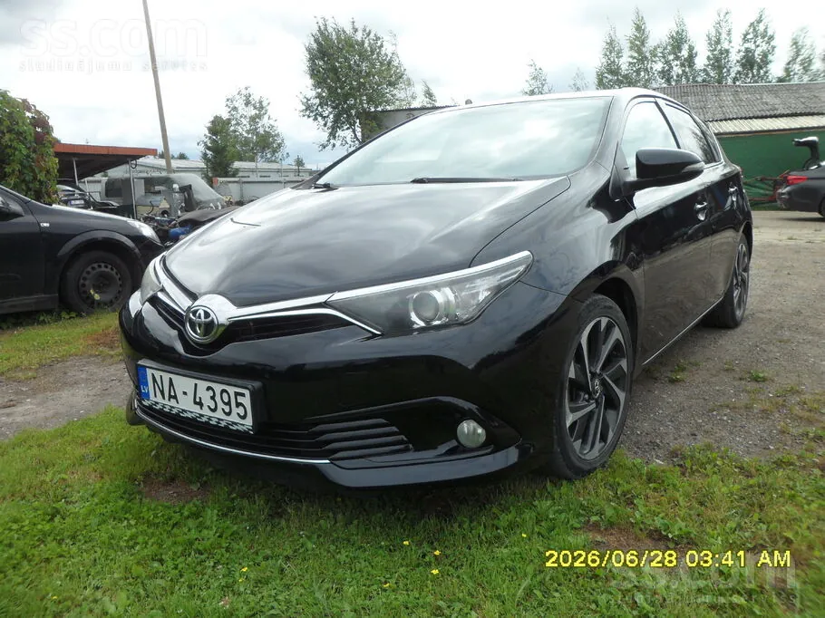 Toyota Auris 2015 photo 4