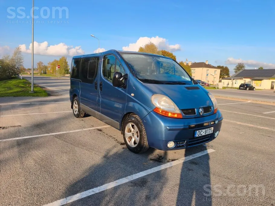 Renault Trafic 2005 photo 2