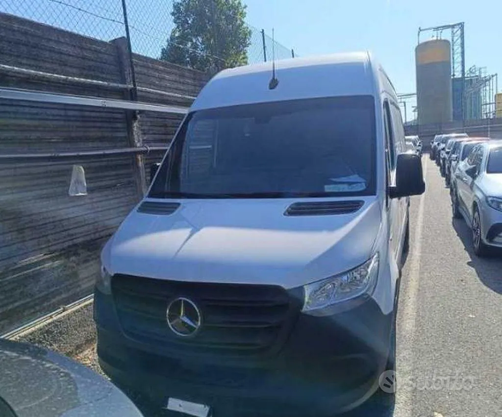 Mercedes-Benz Sprinter 2021 photo 3