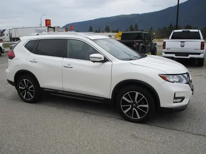 Nissan Rogue 2018 photo 4