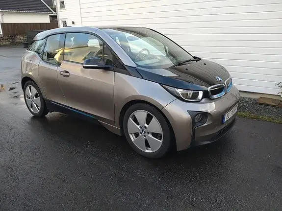 BMW I3