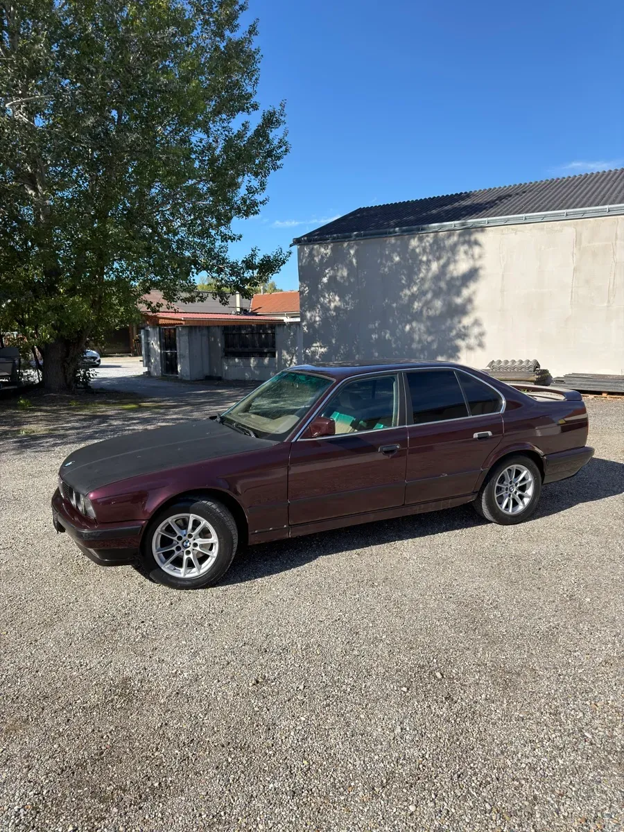 BMW 5 Series 1991 photo 2