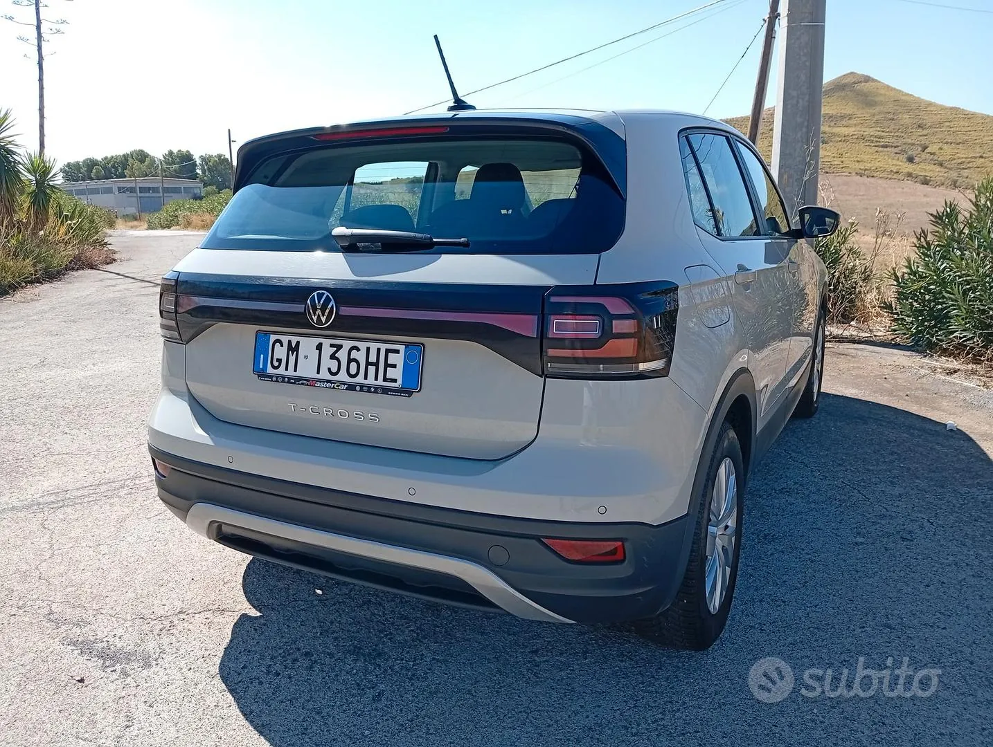 Volkswagen T-Cross 2023 photo 2
