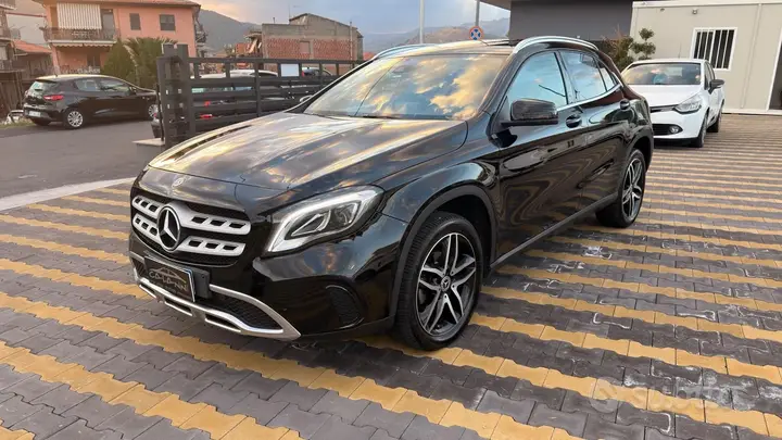 Mercedes-Benz A 200