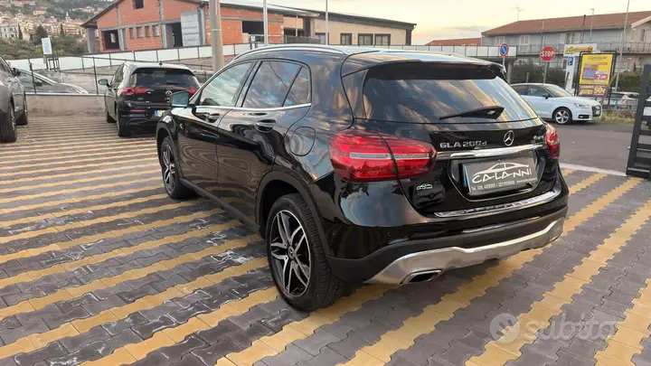 Mercedes-Benz A 200 2018 photo 4