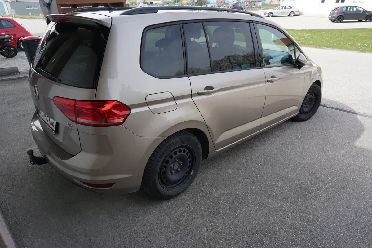 Volkswagen Touran 2016 photo 3