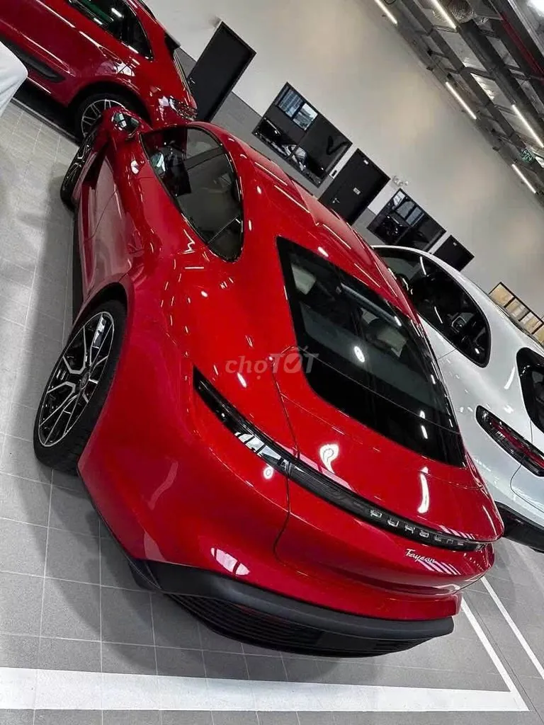 Porsche Taycan 2023 photo 3