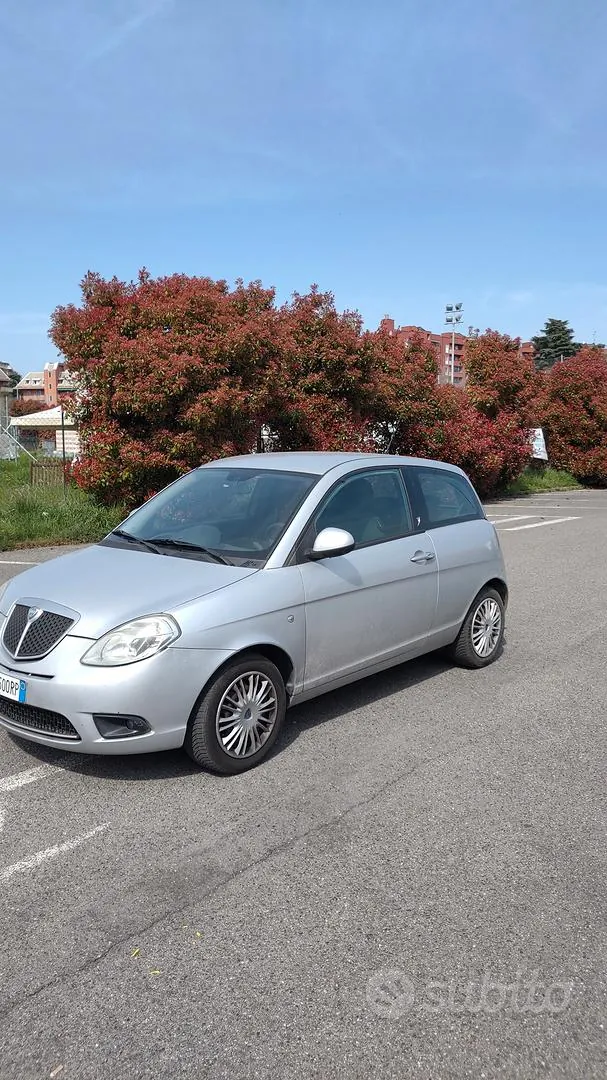 Lancia Ypsilon 2010 photo 3