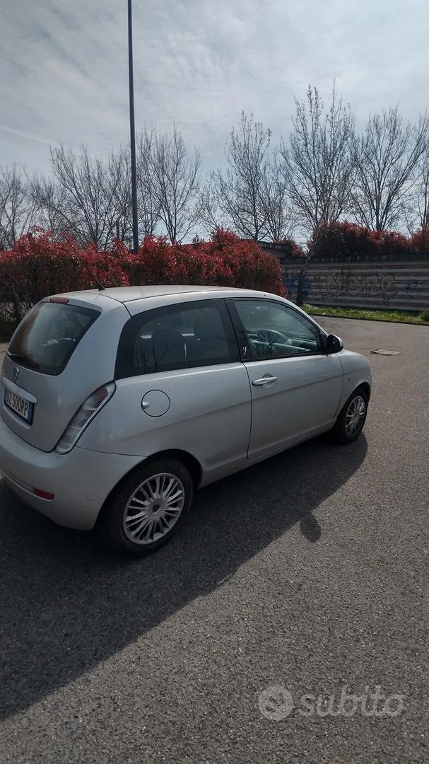 Lancia Ypsilon 2010 photo 5
