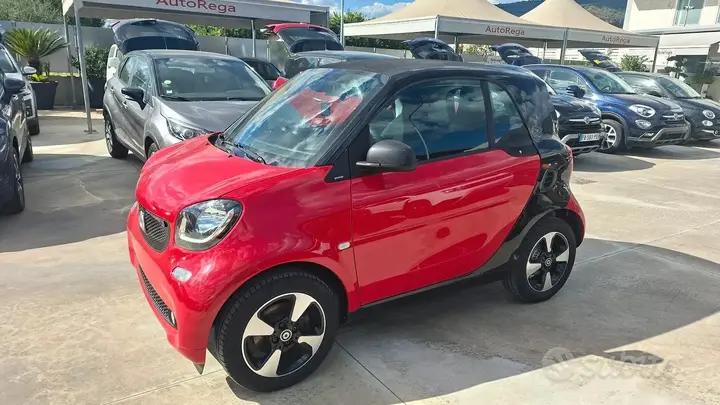 Smart Fortwo 2018 photo 2
