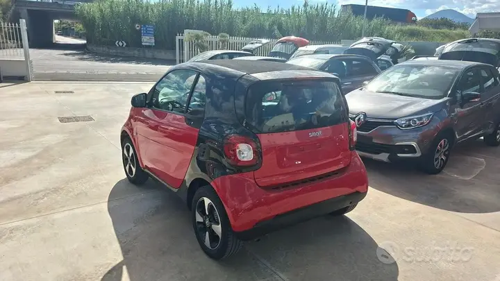 Smart Fortwo 2018 photo 4