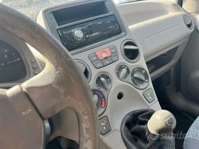 Fiat Panda 2004 photo 3