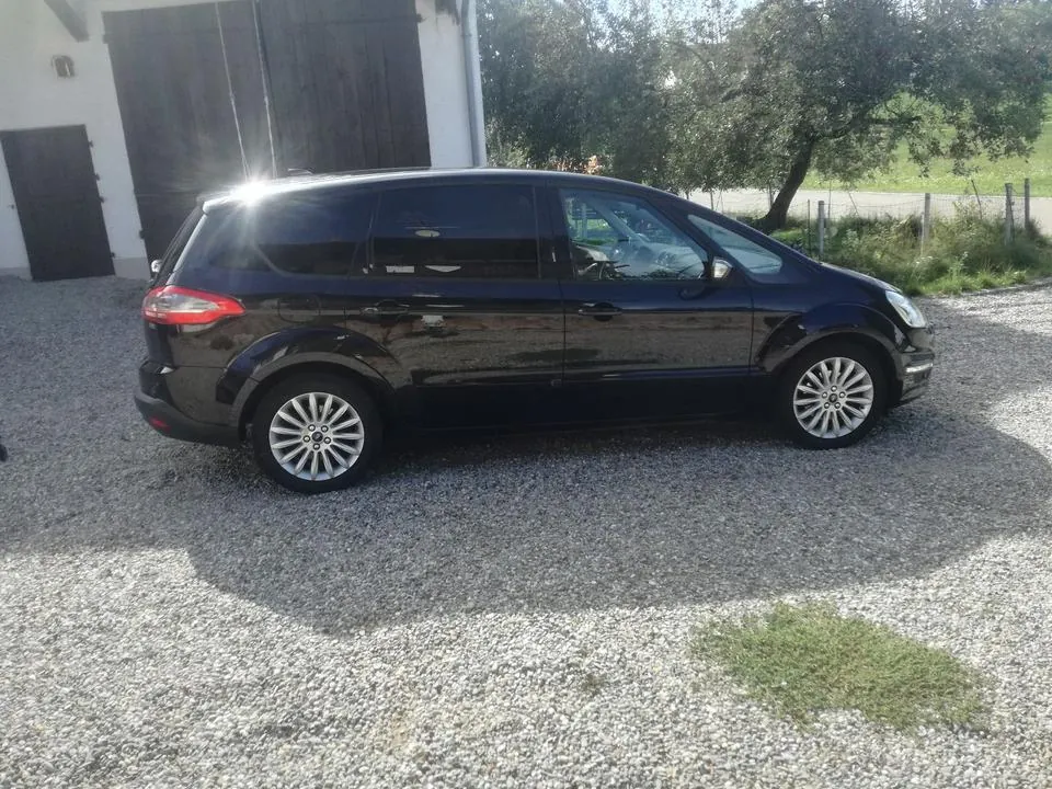 Ford S-Max