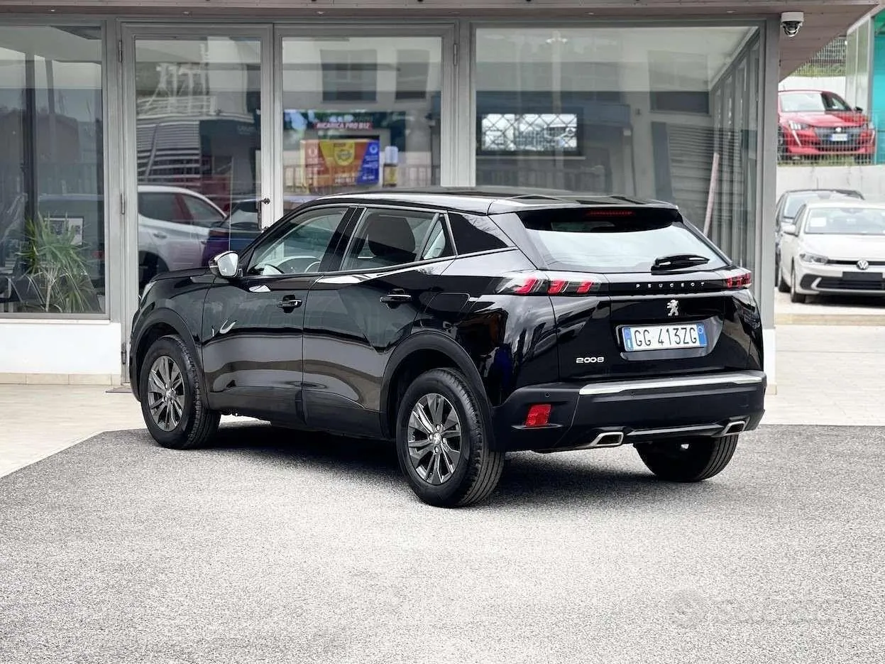 Peugeot 2008 2021 photo 4