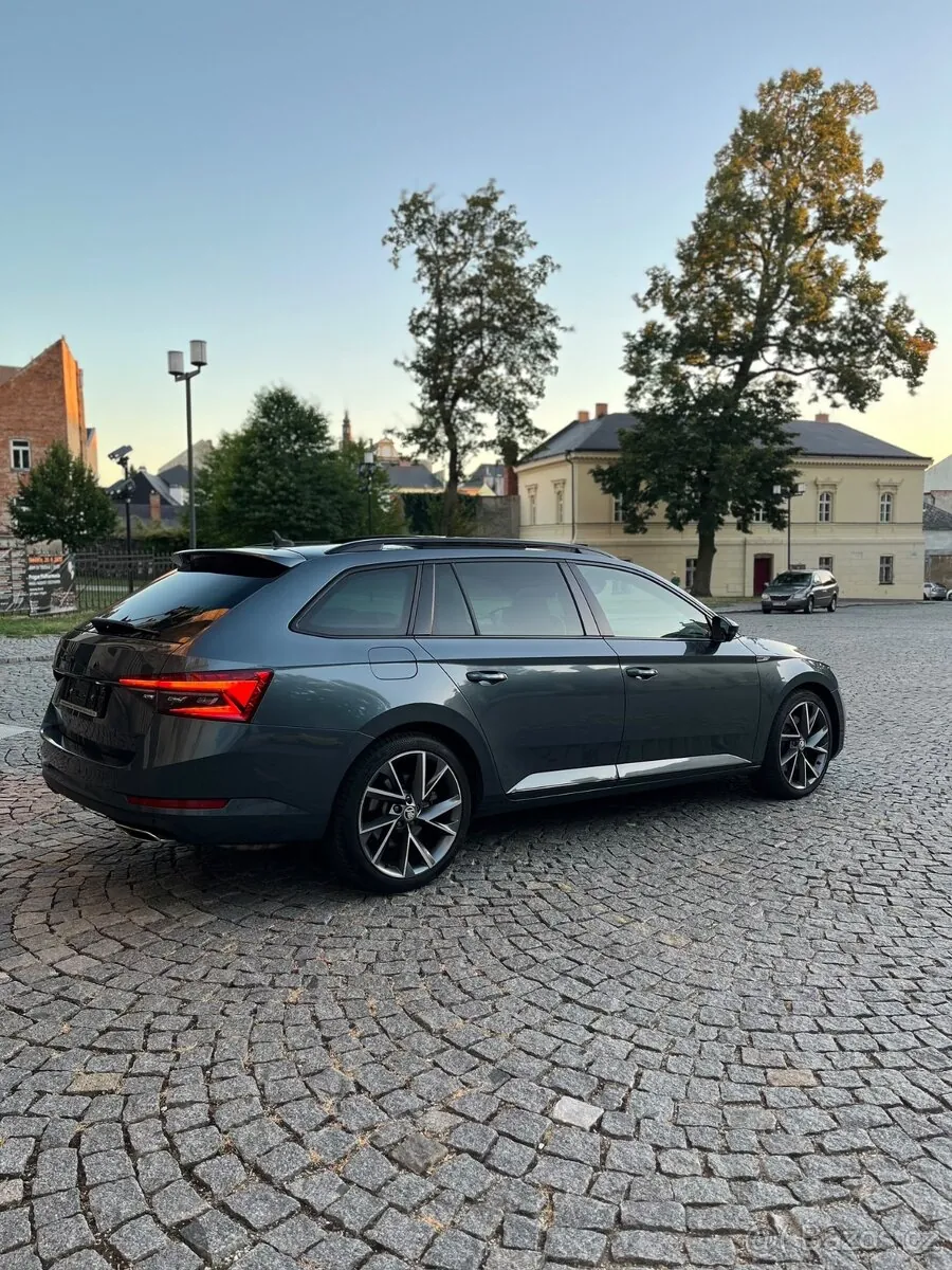 Skoda Superb 2021 photo 4