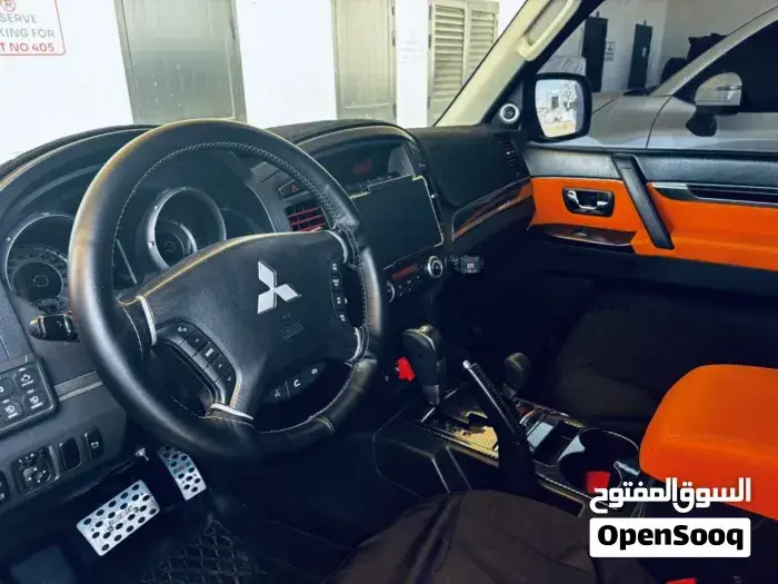 Mitsubishi Pajero 2013 photo 3
