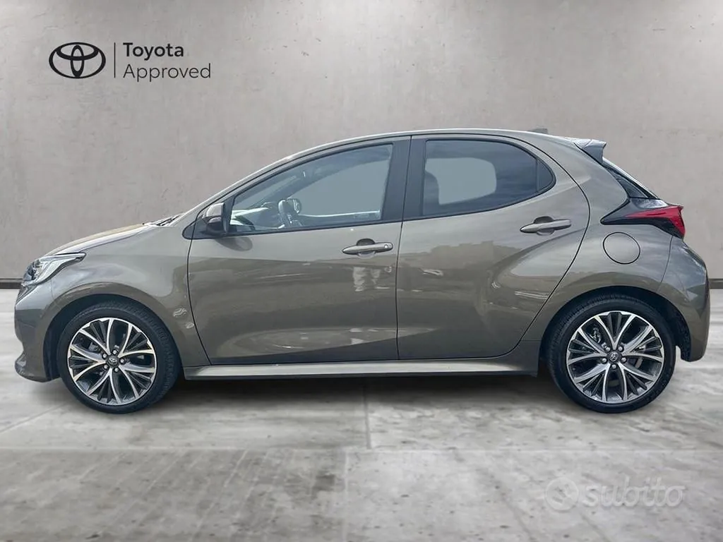 Toyota Yaris 2024 photo 3