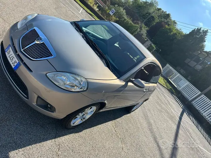 Lancia Ypsilon 2008 photo 2