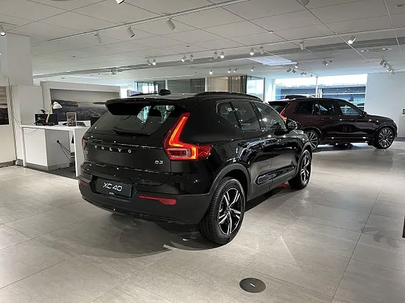 Volvo Xc40 2027 photo 3
