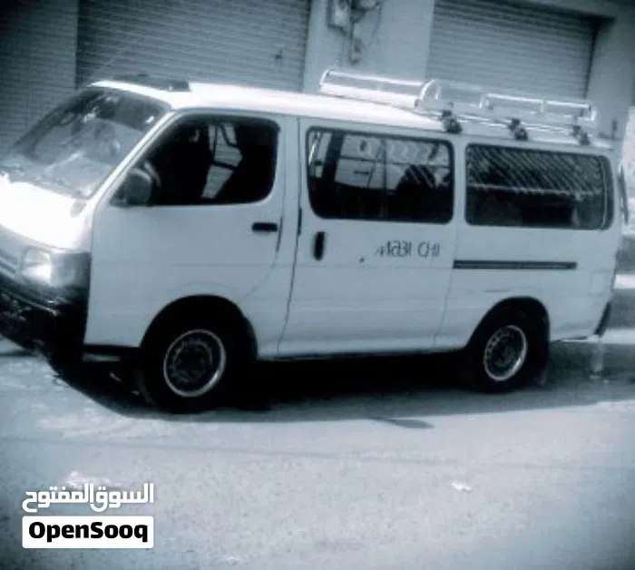 Toyota Hiace 2000 photo 4