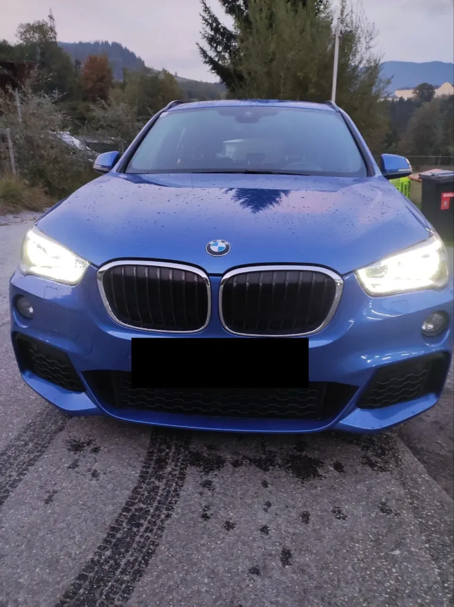 BMW Ix1