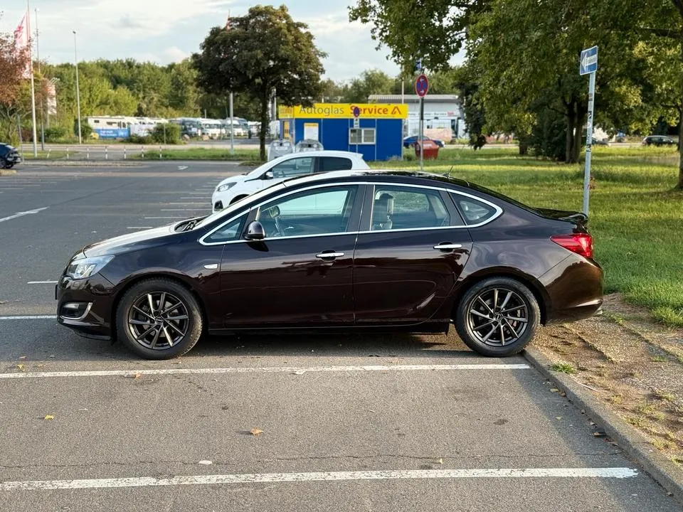 Opel Astra J
