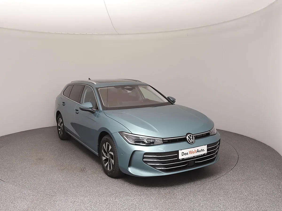 Volkswagen Passat 2026 photo 2