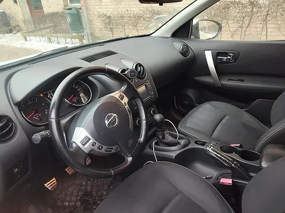 Nissan Qashqai 2011 photo 2