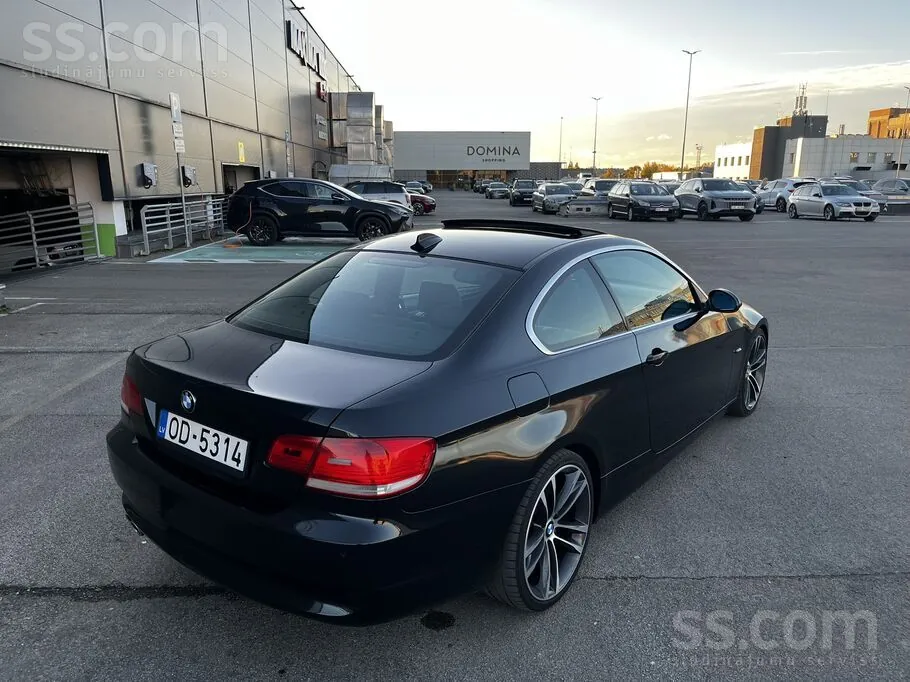 BMW 325D 2008 photo 3