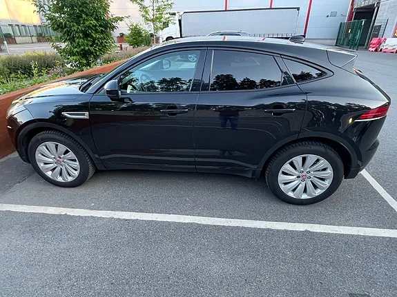 Jaguar E-Pace 2018 photo 5