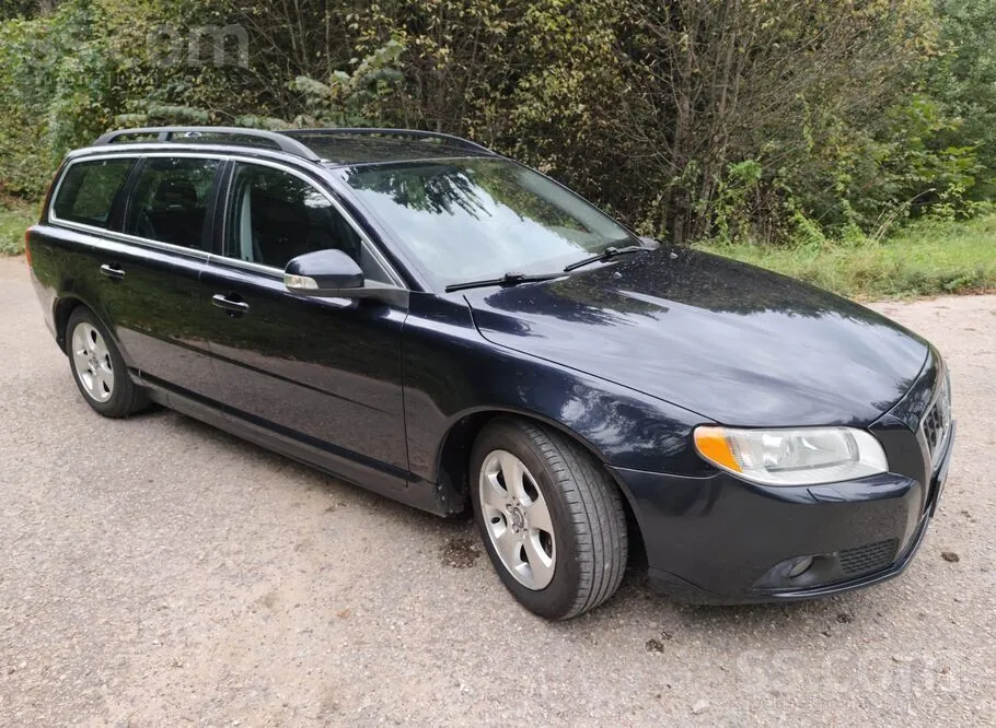 Volvo V70 2010 photo 4