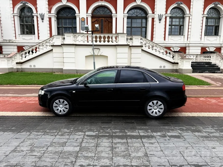 Audi A4 2005 photo 2