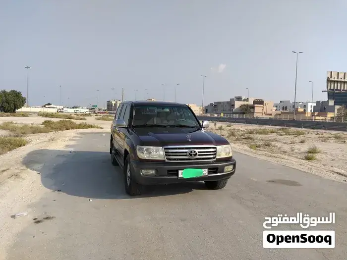 Toyota Land Cruiser 2002 photo 2