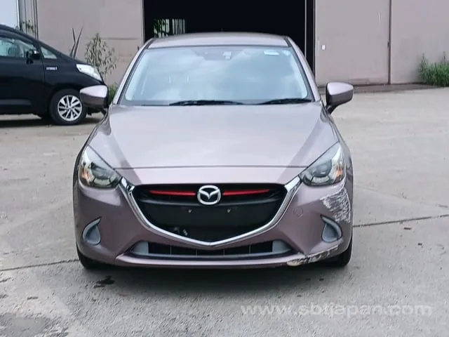 Mazda Demio 2015 photo 2