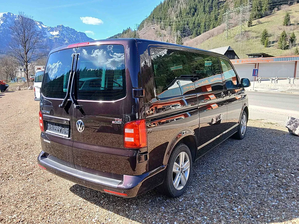 Volkswagen Multivan 2017 photo 2