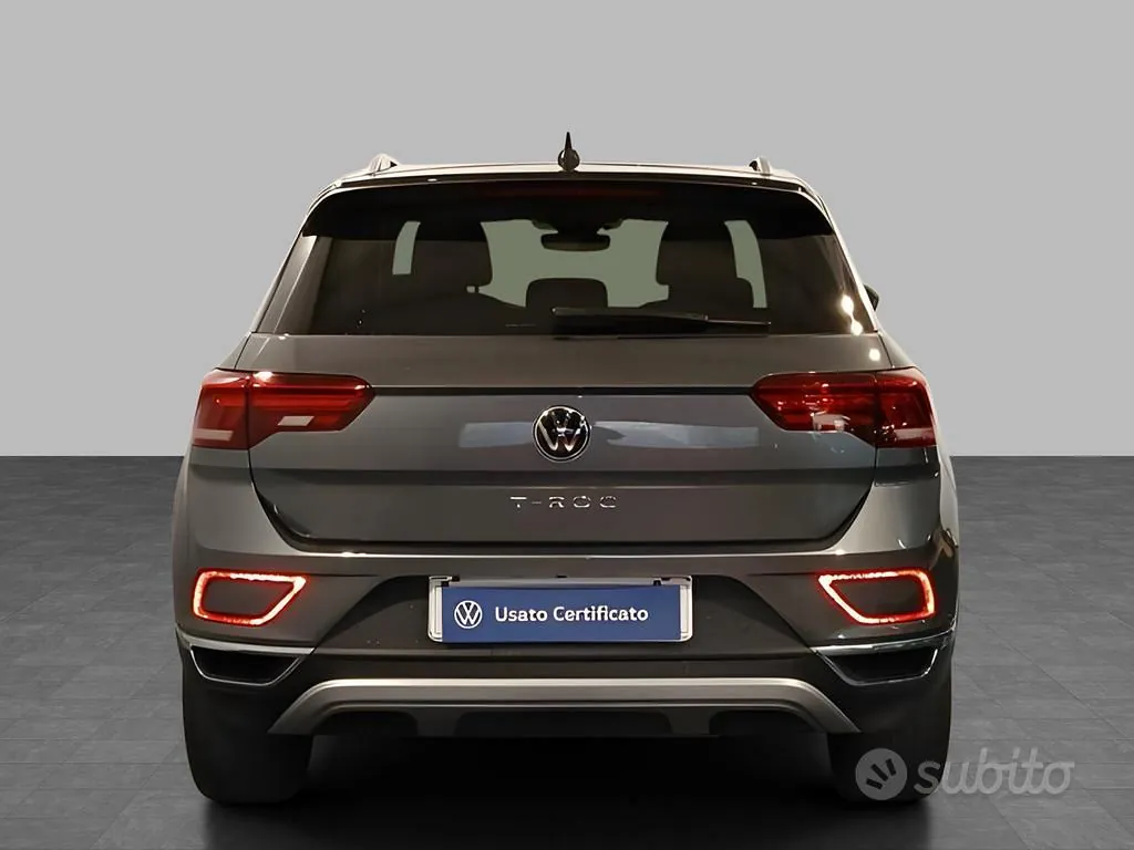 Volkswagen T-Roc 2023 photo 2